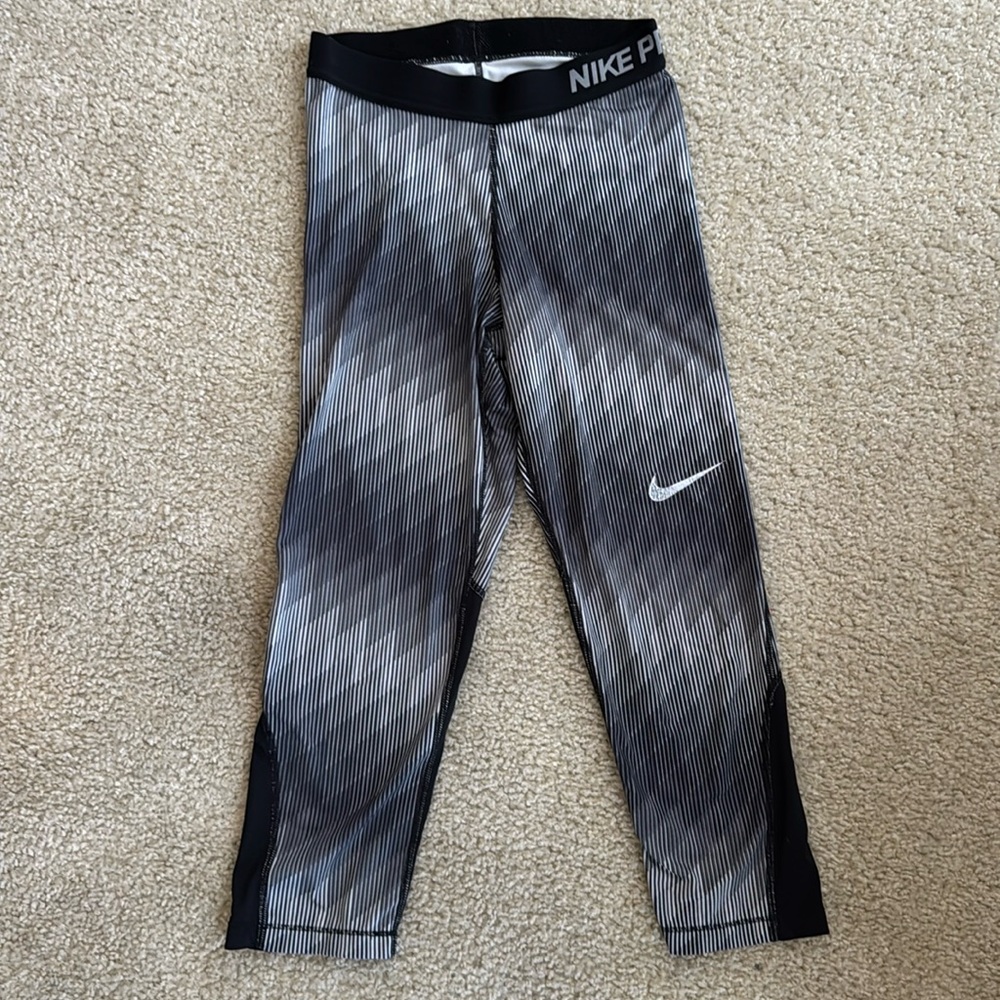 Nike Black and Gray Capris